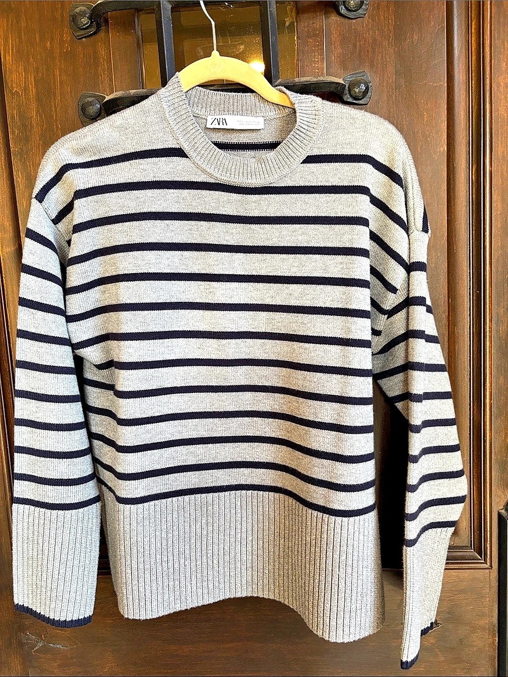 Zara Striped Crew Neck Sweater in Gray & Black Size Small Like N